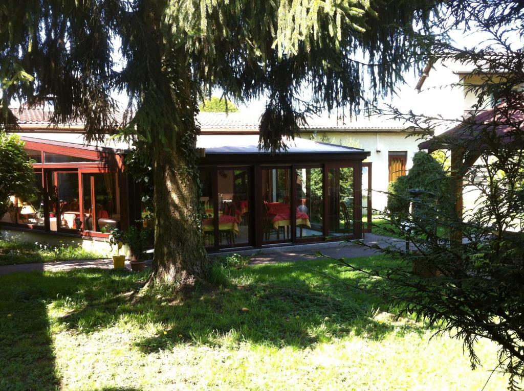Les Tilleuls Montbeliard Sud Audincourt Экстерьер фото